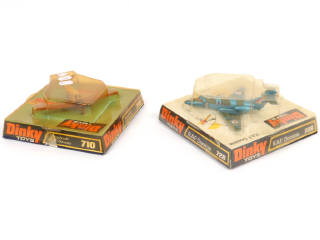 Lot 319 - DINKY TOYS (GB) (2)