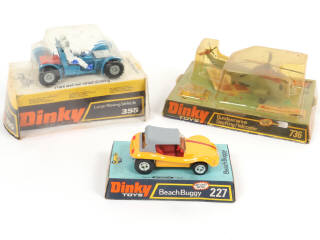 Lot 327 - DINKY TOYS (GB) (3)