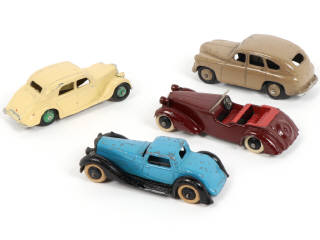 Lot 352 - DINKY TOYS (GB) (4)