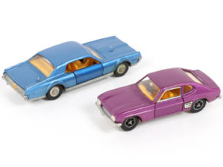 Lot 305 - DINKY TOYS (GB) (2)