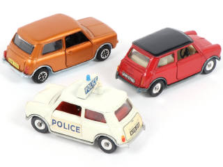 Lot 331 - DINKY TOYS (GB) (3)