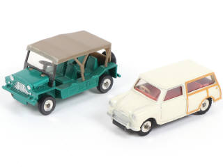 Lot 301 - DINKY TOYS (GB) (2)
