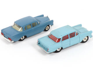 Lot 300 - DINKY TOYS (GB) (2)