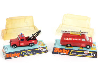 Lot 310 - DINKY TOYS (GB) (2)