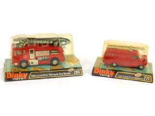 Lot 321 - DINKY TOYS (GB) (2)
