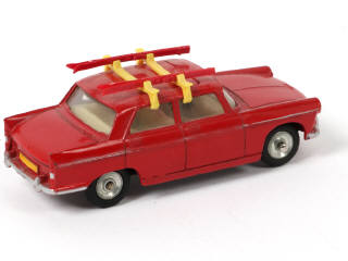 Lot 372 - DINKY TOYS (FRANCE) (1)