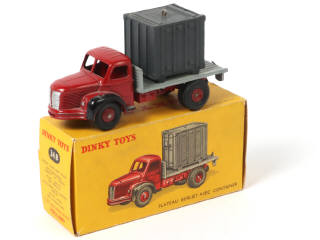 Lot 382 - DINKY TOYS (FRANCE) (1)
