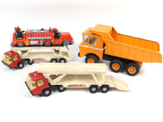 Lot 34 - DIVERS (4)
