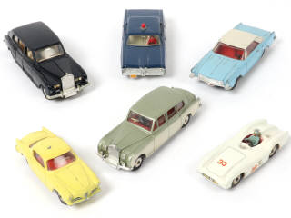 Lot 356 - DINKY TOYS (GB) (6)