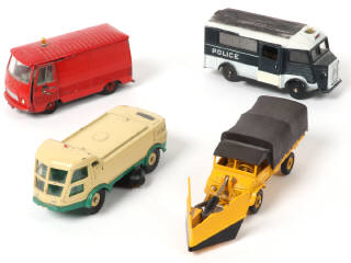 Lot 428 - DINKY TOYS (FRANCE) (4)