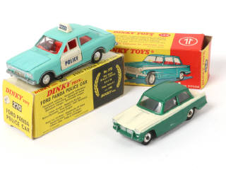 Lot 307 - DINKY TOYS (GB) (2)