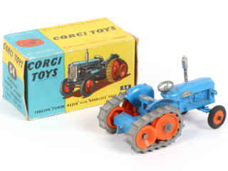 Lot 152 - CORGI TOYS (GB) (1)