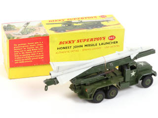 Lot 284 - DINKY TOYS (GB) (1)
