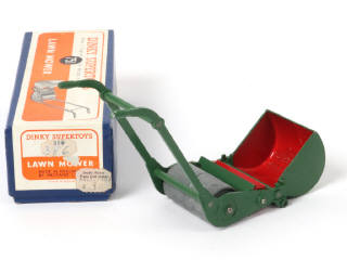 Lot 288 - DINKY TOYS (GB) (1)