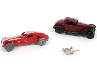 Lot 389 - DINKY TOYS (FRANCE) (2)