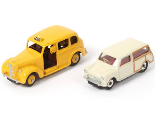 Lot 297 - DINKY TOYS (GB) (2)