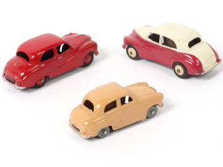 Lot 326 - DINKY TOYS (GB) (3)