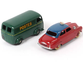 Lot 402 - DINKY TOYS (FRANCE) (2)