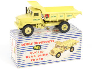 Lot 279 - DINKY TOYS (GB) (1)