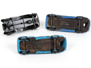 Lot 330 - DINKY TOYS (GB) (3)