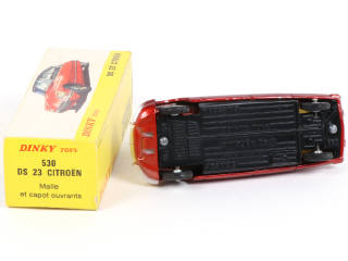 Lot 363 - DINKY TOYS (FRANCE) (1)