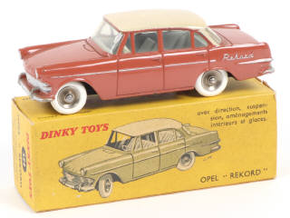 Lot 345 - DINKY TOYS (FRANCE) (1)
