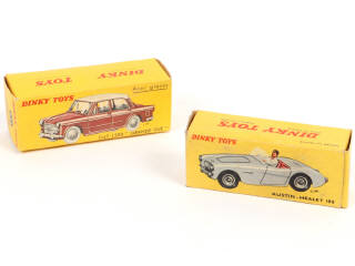 Lot 332 - DINKY TOYS (FRANCE) (2)