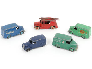 Lot 320 - DINKY TOYS (GB) (5)