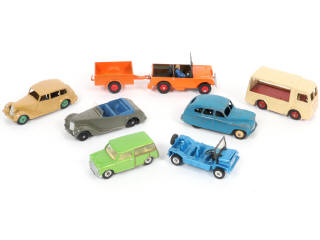 Lot 325 - DINKY TOYS (GB) (8)