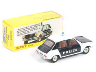 Lot 356 - DINKY TOYS (FRANCE) (1)