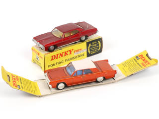 Lot 305 - DINKY TOYS (GB) (2)