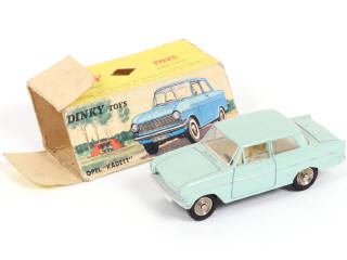 Lot 350 - DINKY TOYS (FRANCE) (1)