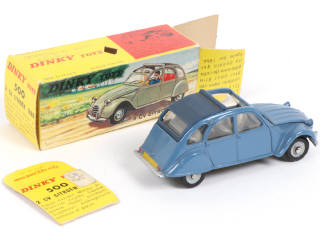 Lot 348 - DINKY TOYS (FRANCE) (1)