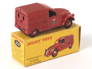 Lot 341 - DINKY TOYS (FRANCE) (1)