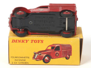 Lot 341 - DINKY TOYS (FRANCE) (1)