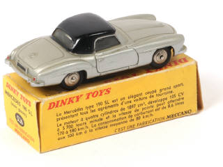 Lot 342 - DINKY TOYS (FRANCE) (1)