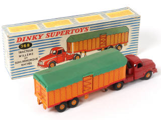 Lot 374 - DINKY TOYS (FRANCE) (1)