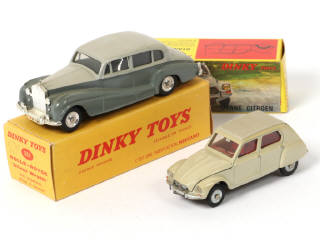 Lot 390 - DINKY TOYS (FRANCE) (2)