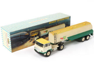 Lot 375 - DINKY TOYS (FRANCE) (1)