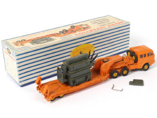 Lot 376 - DINKY TOYS (FRANCE) (1)