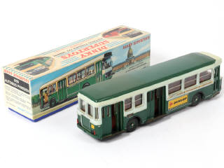 Lot 378 - DINKY TOYS (FRANCE) (1)