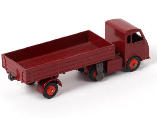 Lot 257 - DINKY TOYS (GB) (1)