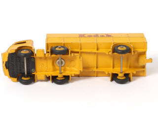 Lot 370 - DINKY TOYS (FRANCE) (1)