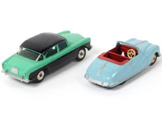 Lot 288 - DINKY TOYS (GB) (2)