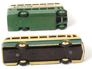 Lot 303 - DINKY TOYS (GB) (2)