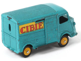 Lot 366 - DINKY TOYS (FRANCE) (1)