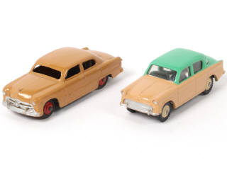 Lot 292 - DINKY TOYS (GB) (2)