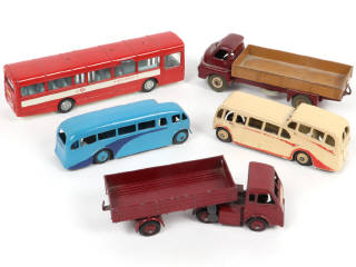 Lot 319 - DINKY TOYS (GB) (5)