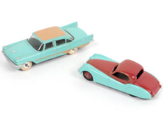Lot 293 - DINKY TOYS (GB) (2)