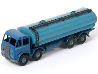 Lot 268 - DINKY TOYS (GB) (1)